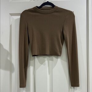 Kith long sleeve cropped top size XS